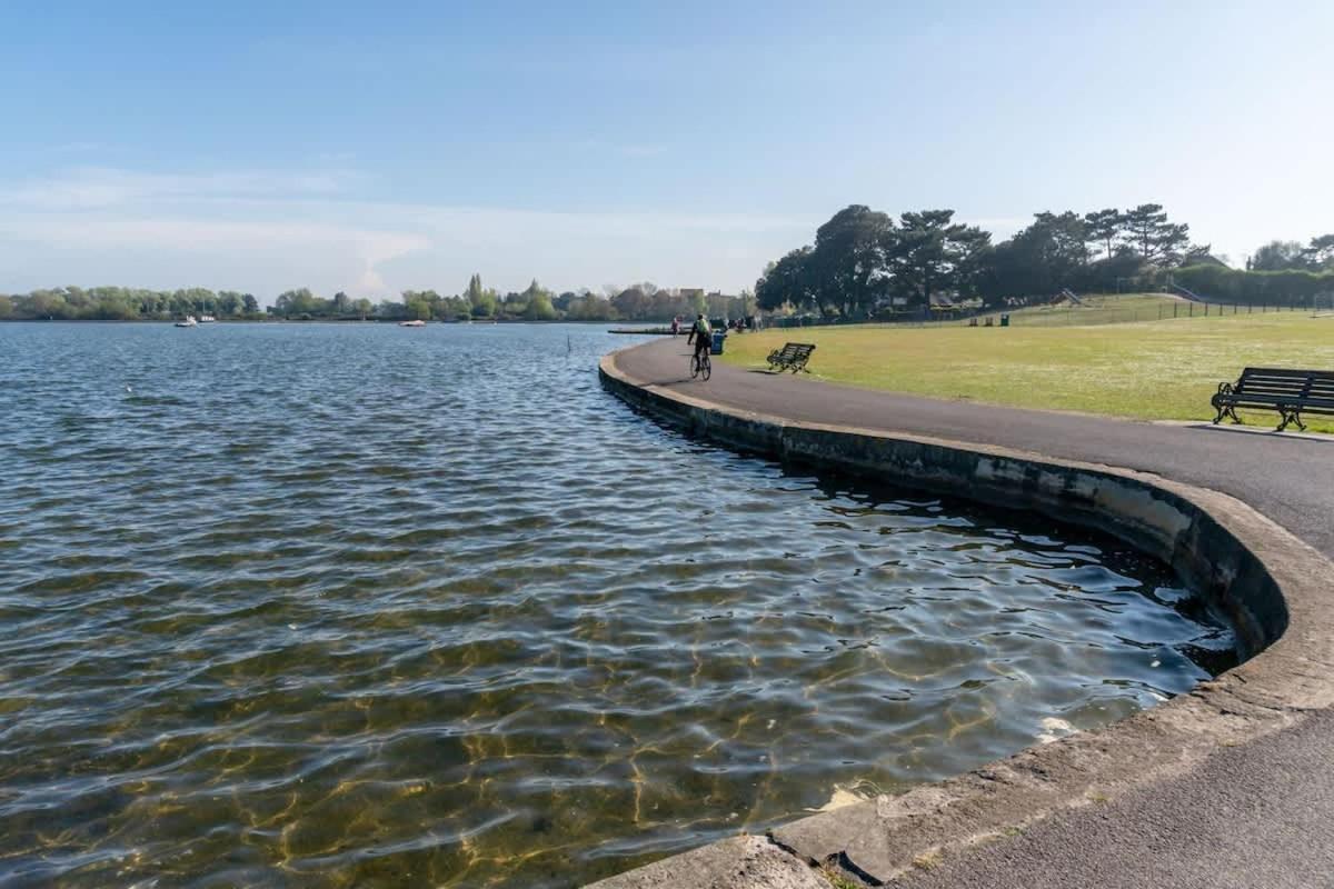 Park Lake View Пул Экстерьер фото